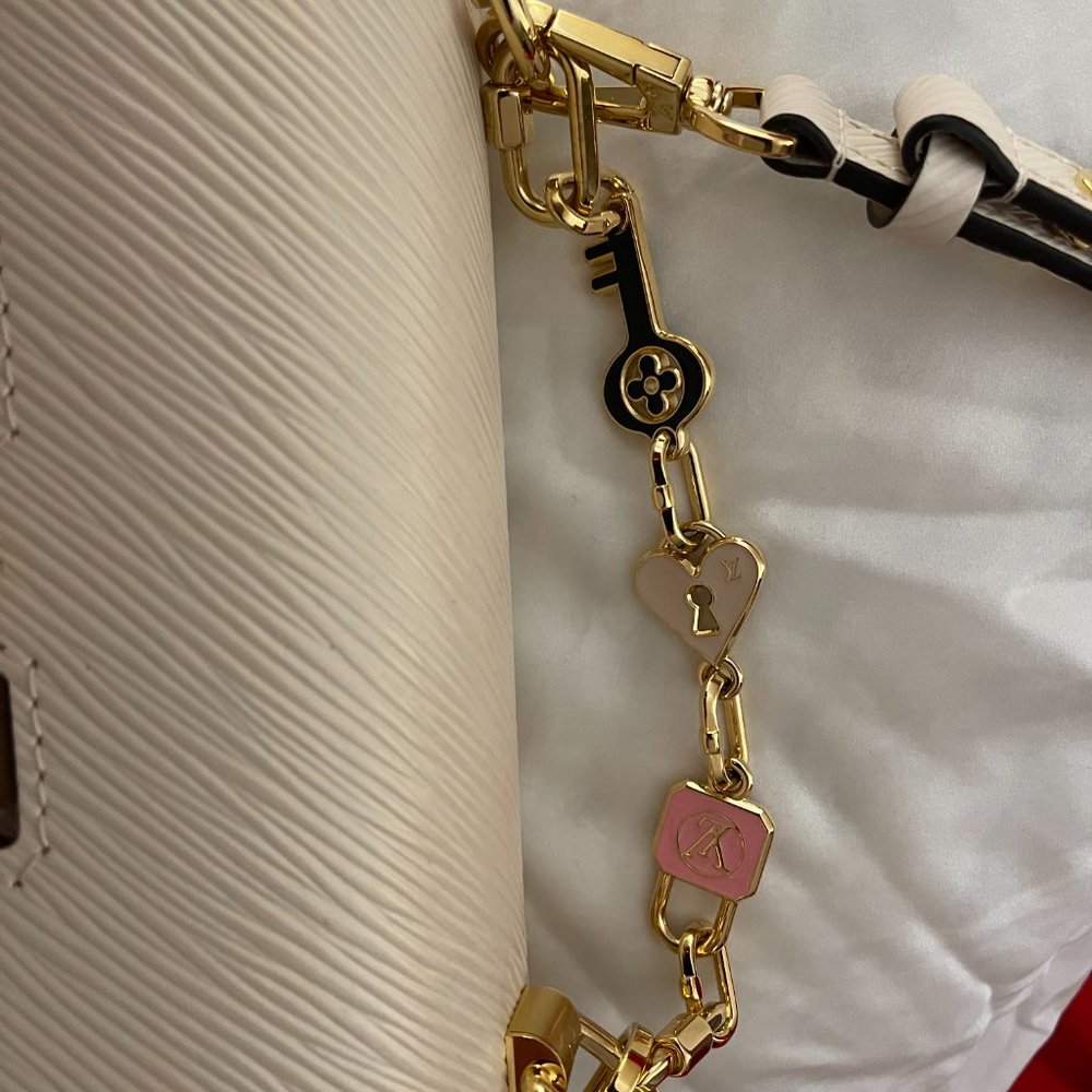 Louis Vuitton Twist PM Quartz white Epi grained - Picture 2 of 6